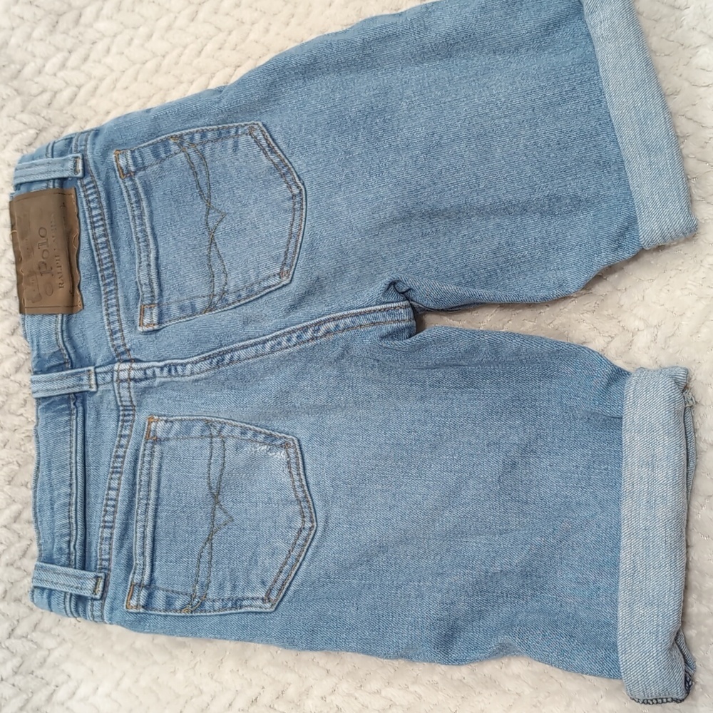 Shorts - Picture 2 of 5
